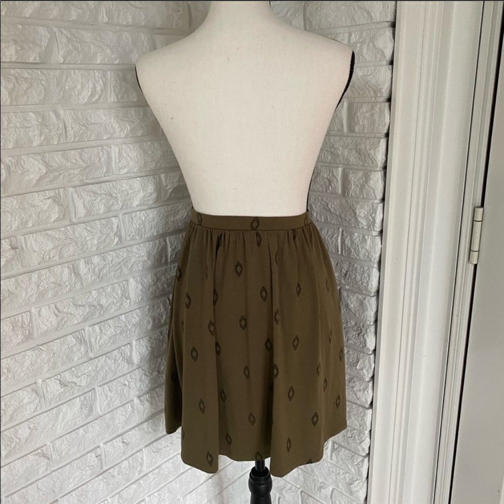 Green Patterned Skirt - Picture 4 of 4